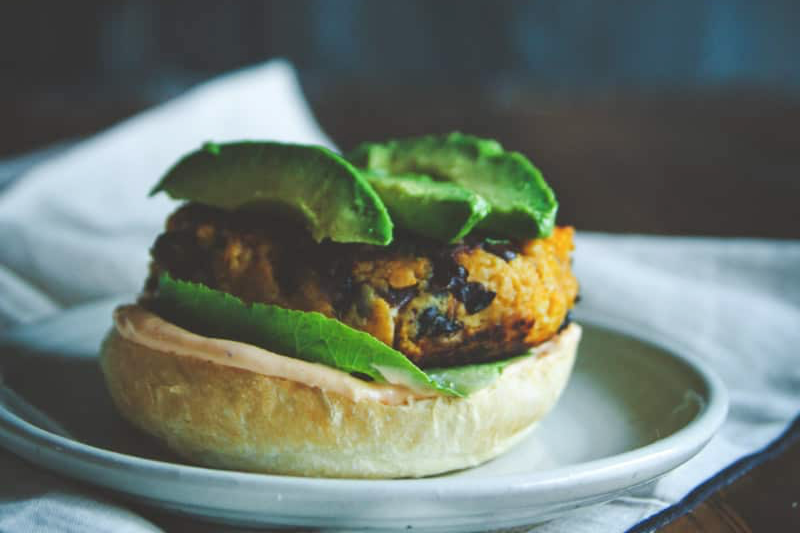 Sweet potato burger by Sweet Phi blog.